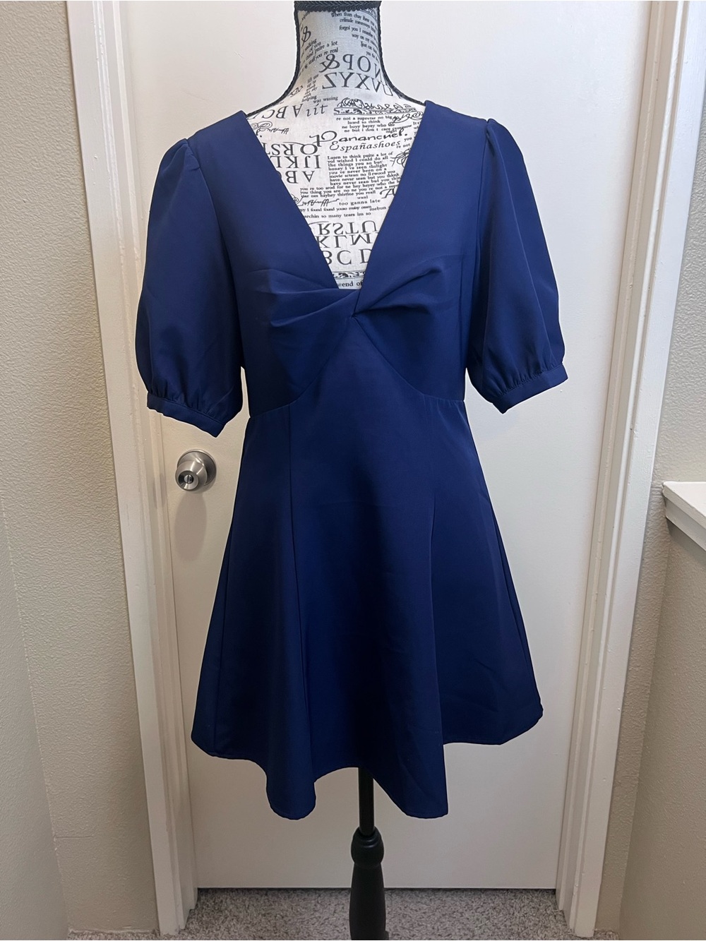 Lulu's Blue Puff Sleeve Twist Bust Mini Dress homecoming dress Cocktail Medium